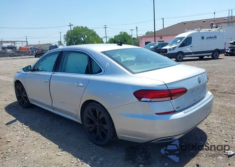 2021 Volkswagen Passat 2.0T Se из США, поврежденный, VIN 1VWSA7A39MC000040